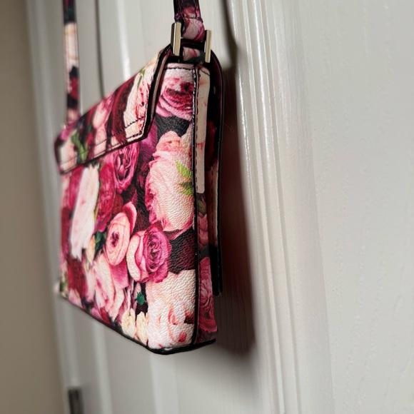 Kate Spade Pink and Red Floral Crossbody Bag NEW - Picture 5 of 12